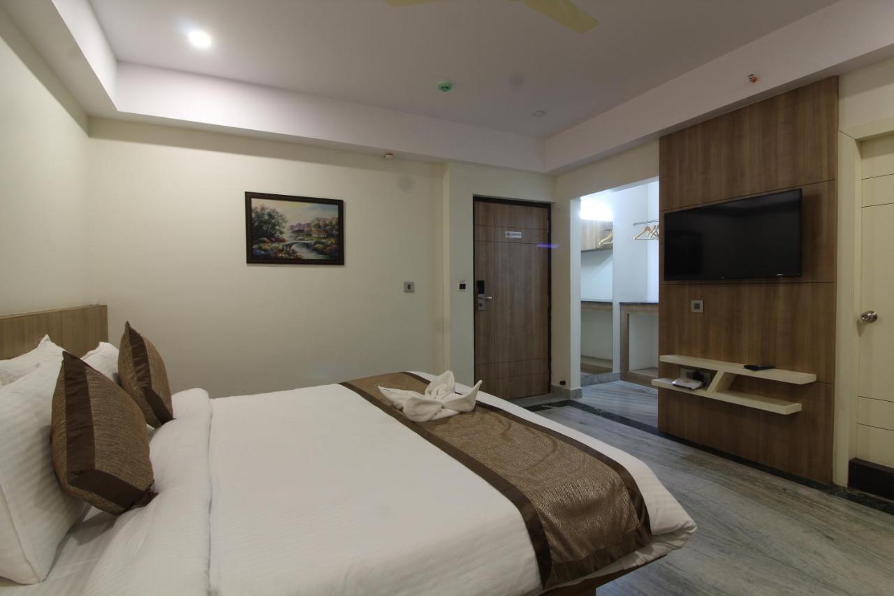 Treebo Seaesta Rk Beach Visakhapatnam Exterior photo