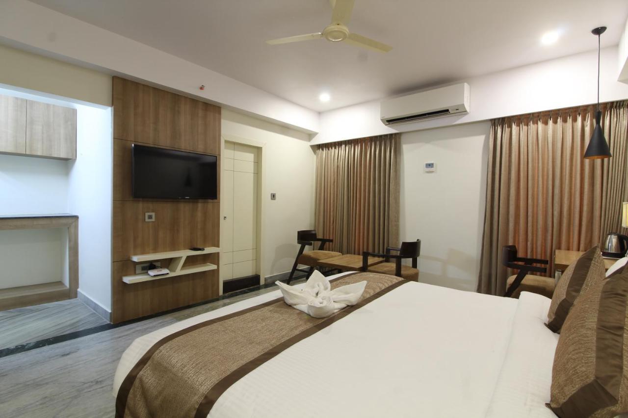 Treebo Seaesta Rk Beach Visakhapatnam Exterior photo