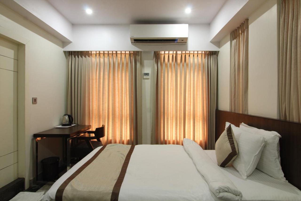 Treebo Seaesta Rk Beach Visakhapatnam Exterior photo